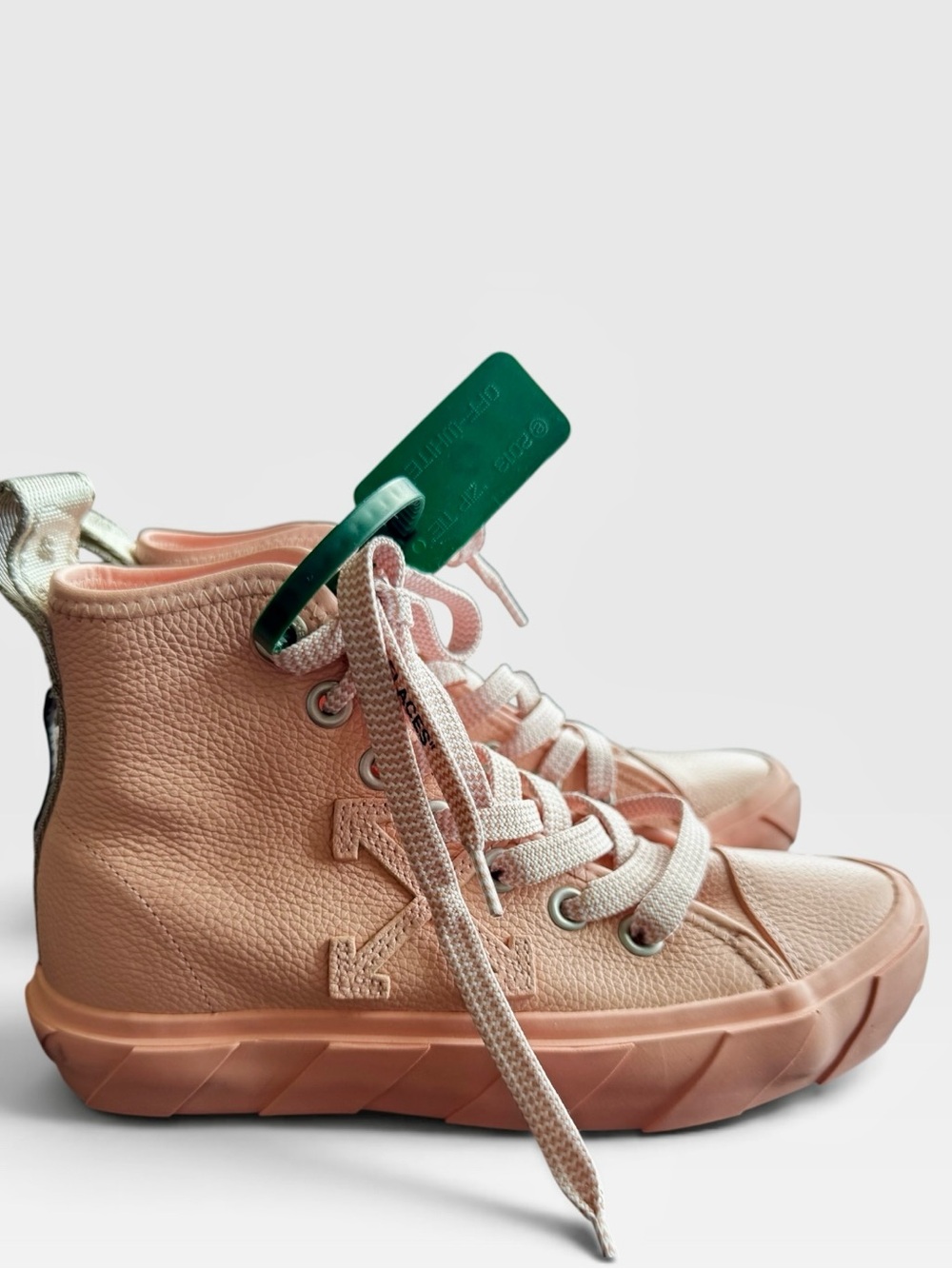 NEW! Women’s Off-White  Vulcan High sneakers - Pink US 7